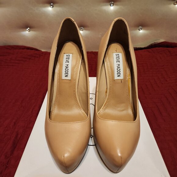 Women's size 7 Steve Madden Tan/Blush Almond Toe Platform Pumps - Picture 2 of 4